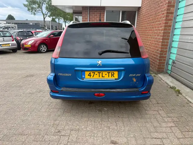 Peugeot 206 SW view 13