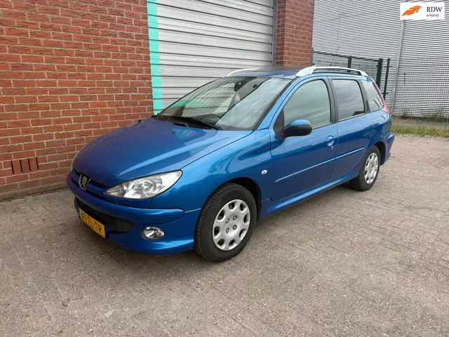 Peugeot 206 SW main image