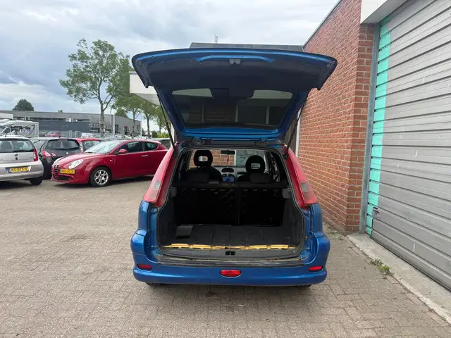 Peugeot 206 SW view 15