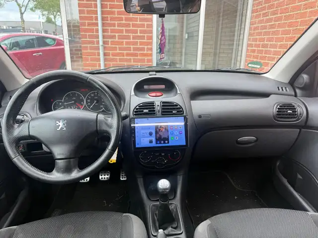 Peugeot 206 SW view 6