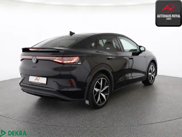 Volkswagen Id.5 view 5