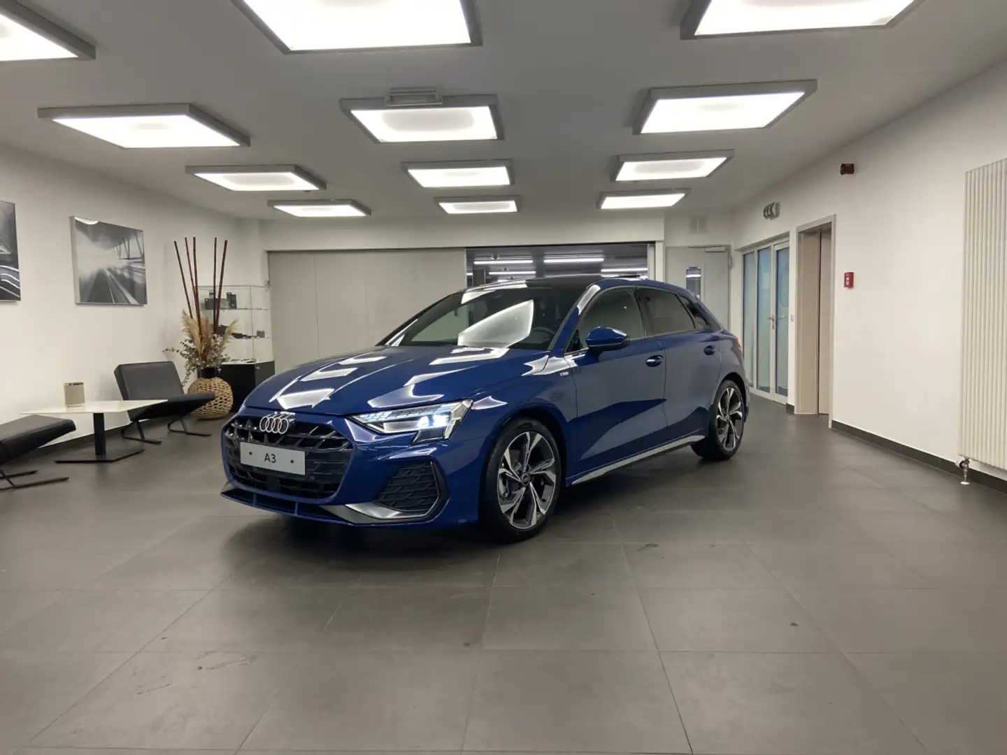 Audi A3 Sportback S line TFSI 150 CV S tronic Bleu - 1