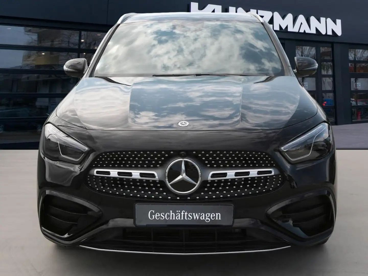 Mercedes-Benz GLA 220 d 4MATIC AMG Panorama Totwinkel AHK 360° Schwarz - 2