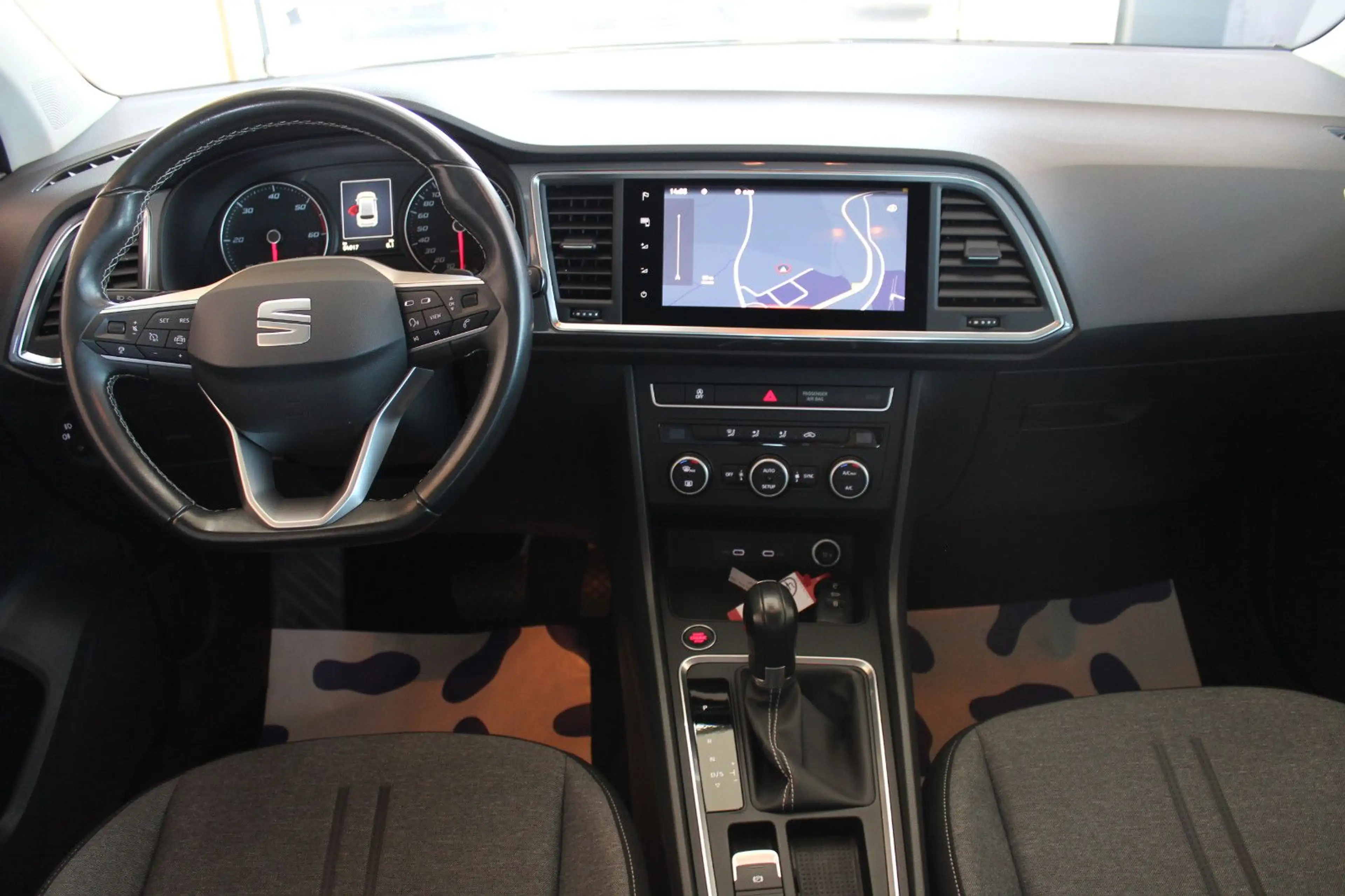 SEAT Ateca 2.0 TDI DSG Style*NAVI*LED*KAMERA* — photo 9