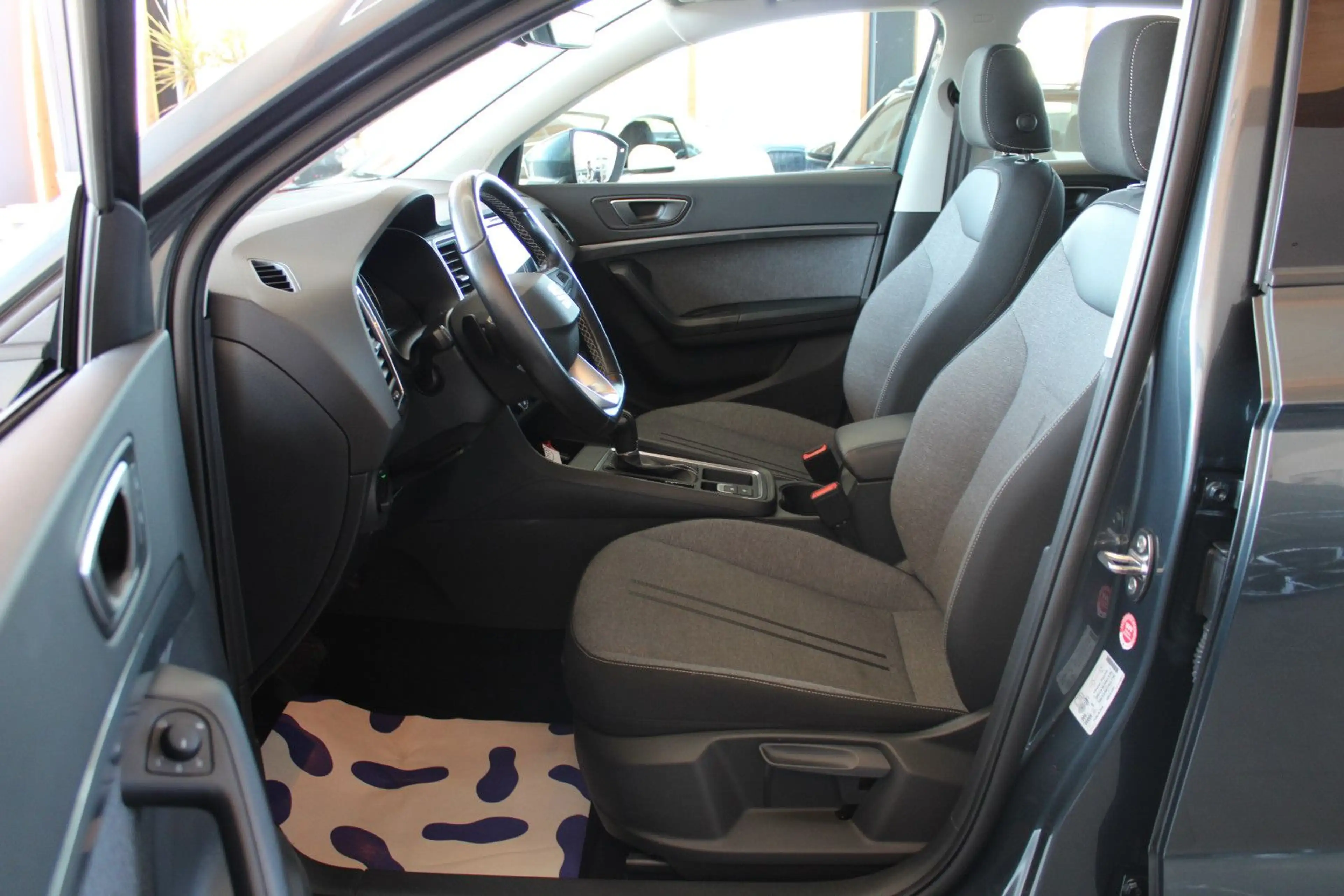 SEAT Ateca 2.0 TDI DSG Style*NAVI*LED*KAMERA* — photo 7