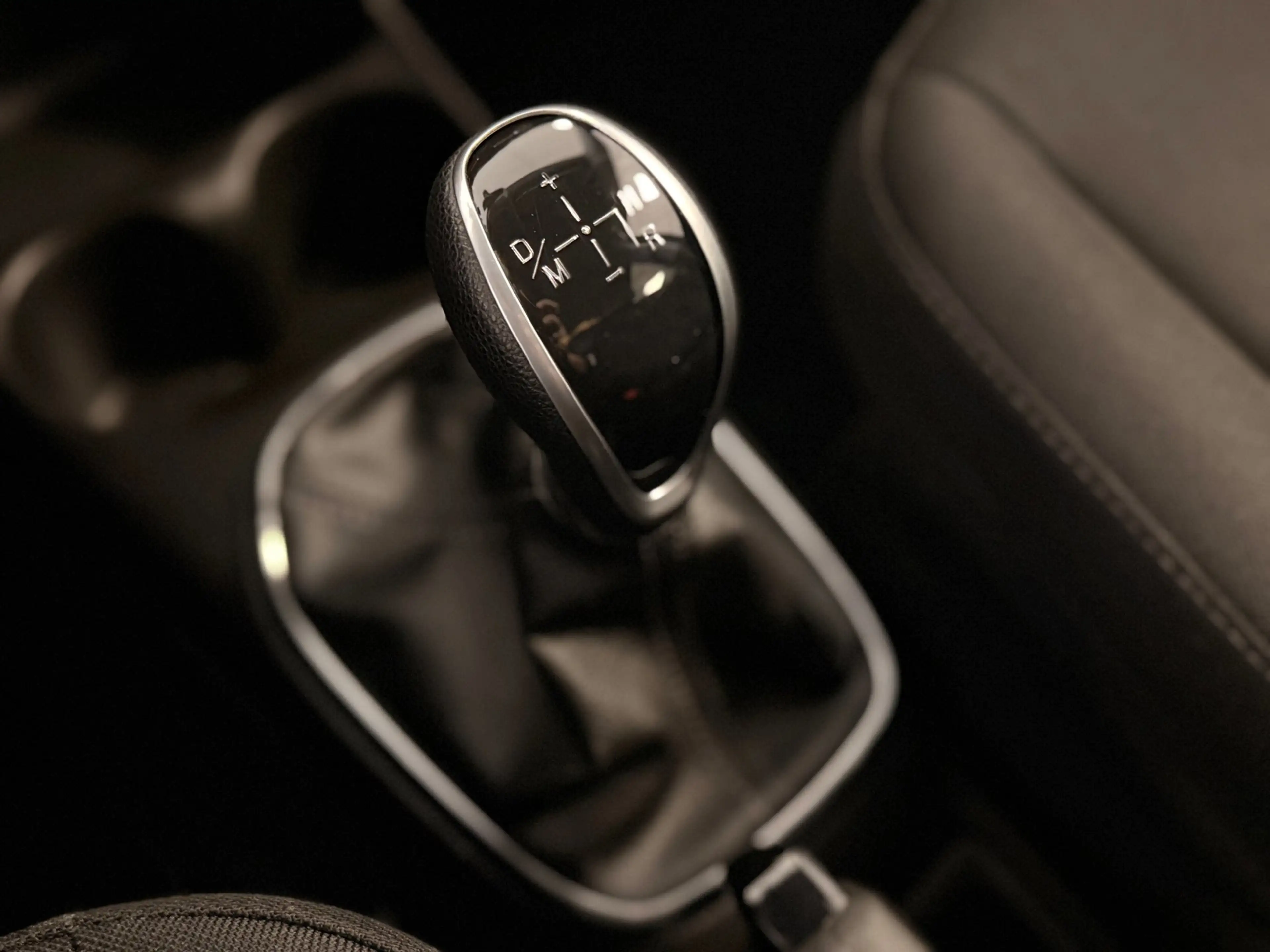 Opel Karl 1.0 Rocks Online Edition — photo 18