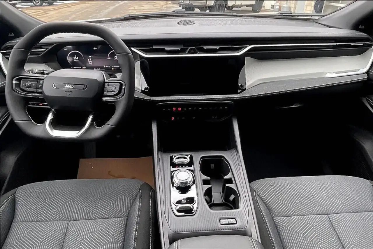 Jeep Cherokee снимка Jeep Cherokee