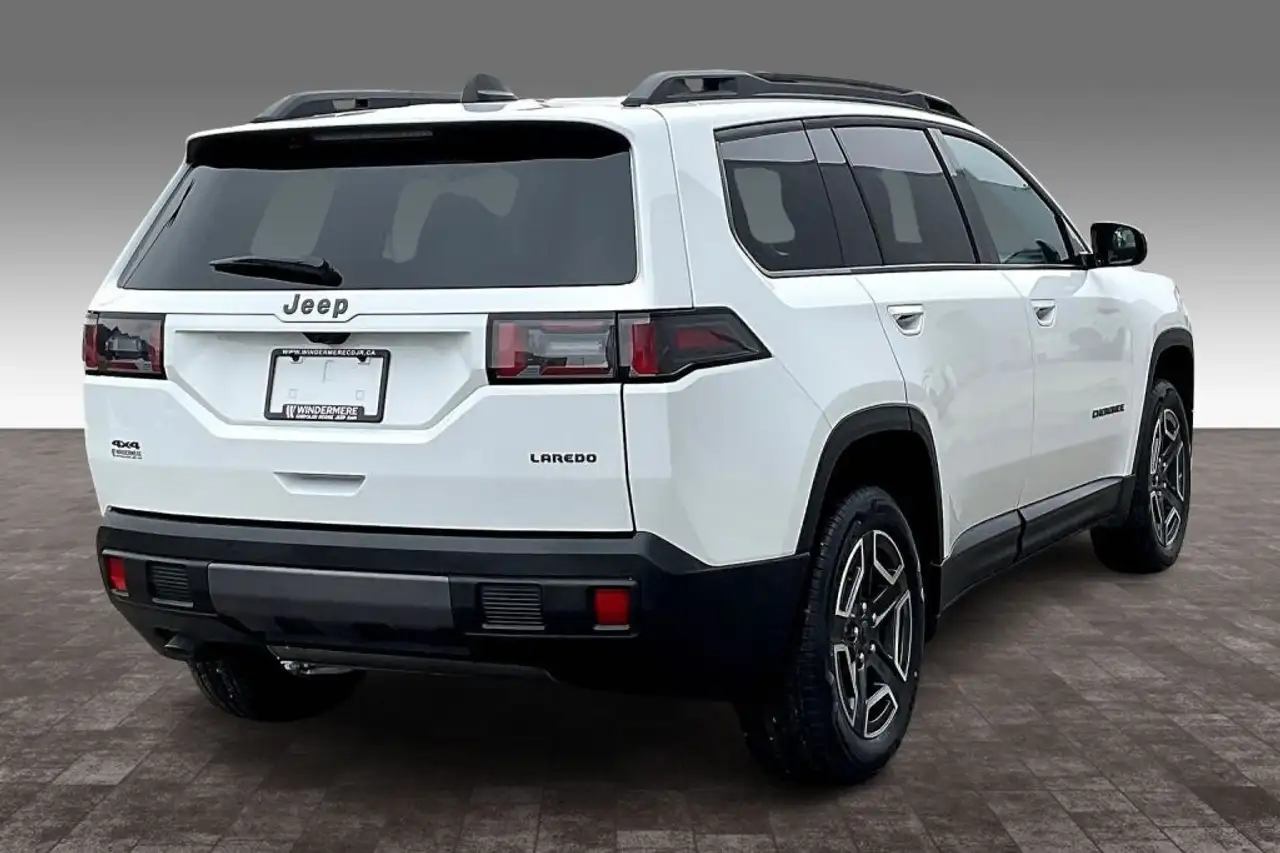 Jeep Cherokee снимка Jeep Cherokee