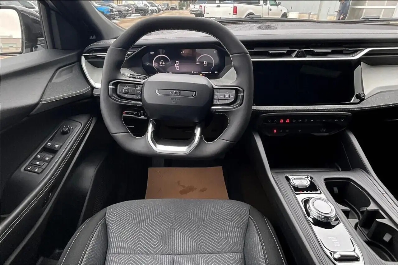 Jeep Cherokee снимка Jeep Cherokee