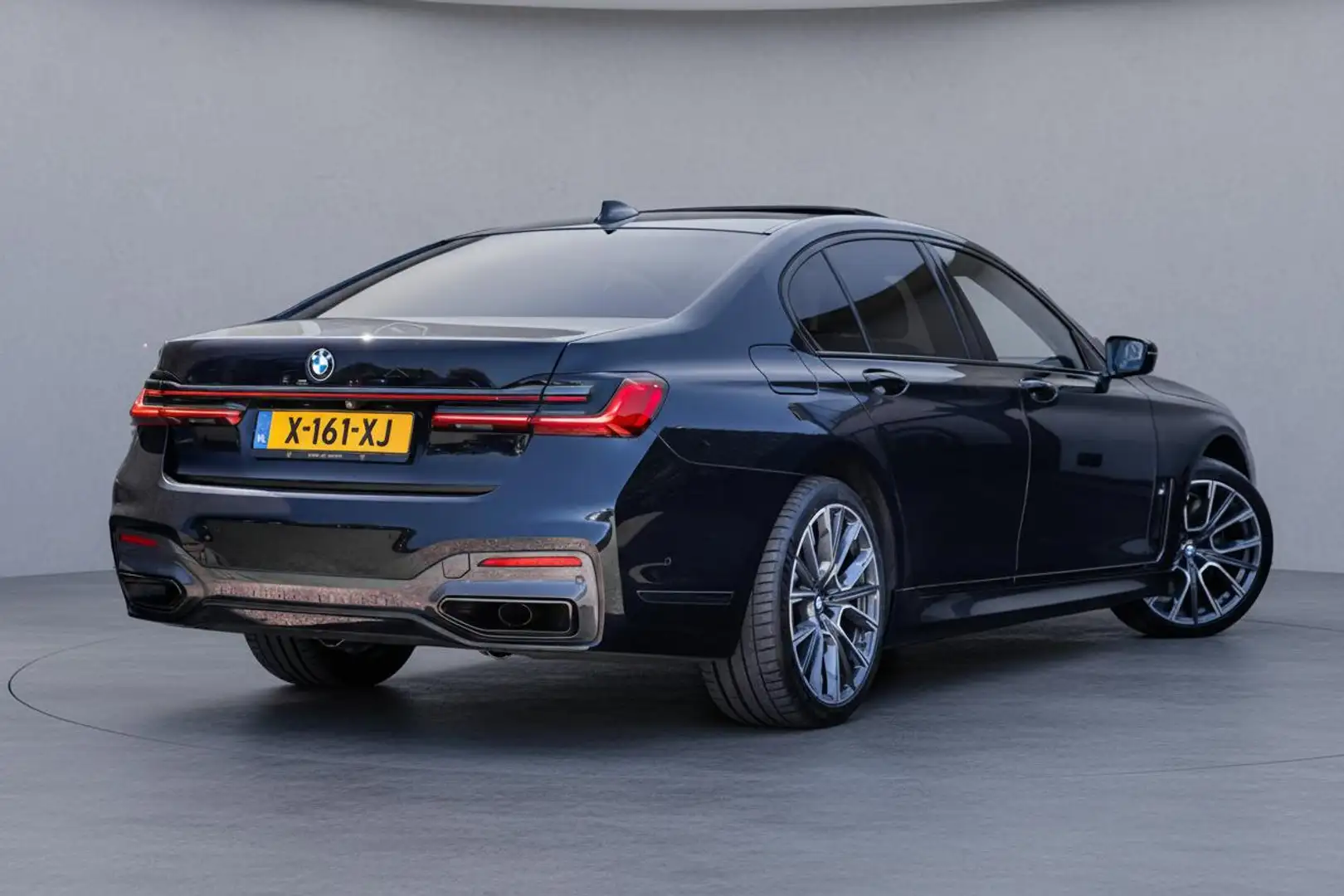 BMW 745 7-serie 745e High Executive M-sport |Pano|Laser|Lu Schwarz - 2