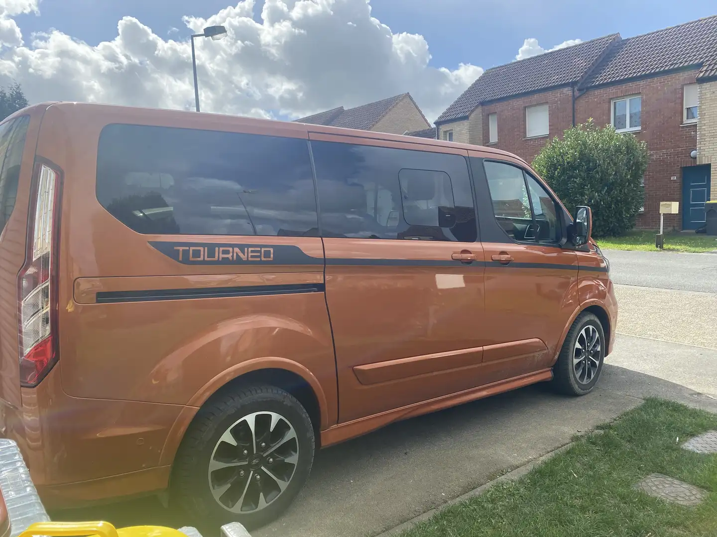 Ford Tourneo Custom Tourneo Custom 320 L1H1 2.0 EcoBlue 185 Sport Orange - 1