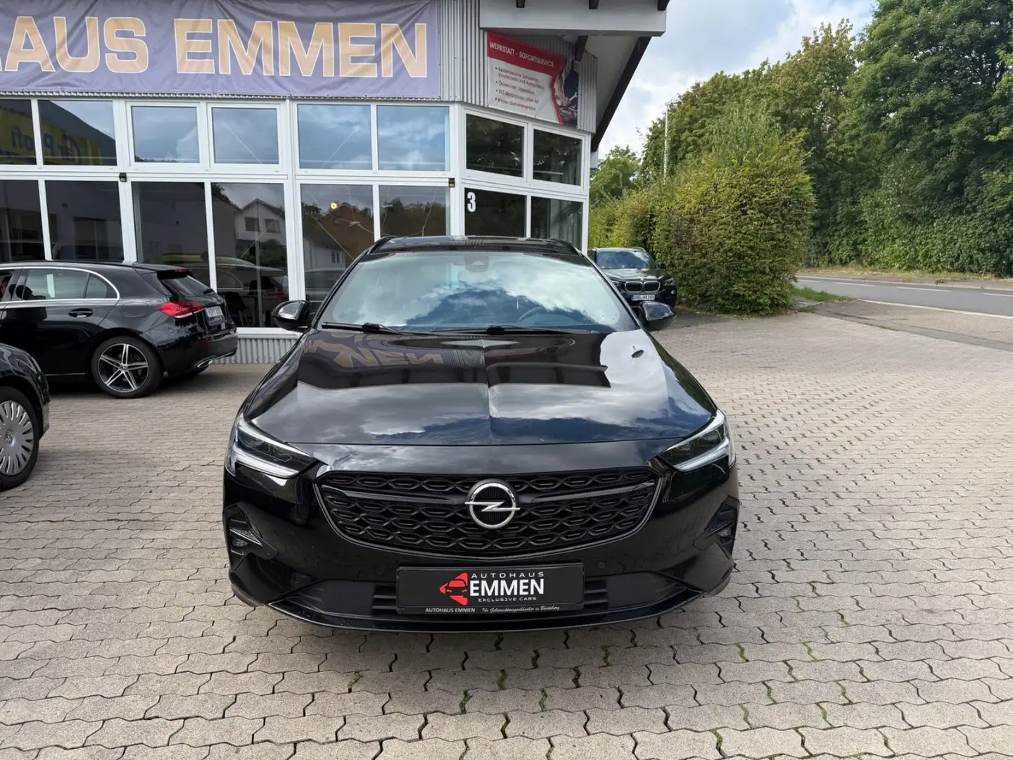 Opel Insignia B Sports Tourer Ultimate 4x4 Schwarz - 1