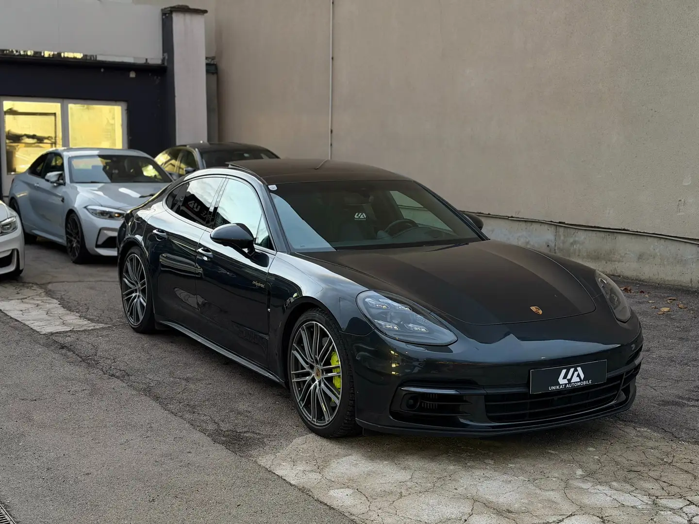 Porsche Panamera 4 E-Hybrid PHEV  *SPORT CHRONO* PANO* SOFT-CLOSE* Grau - 2