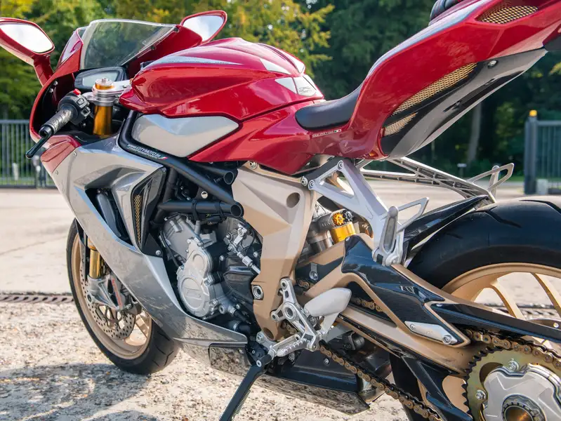 MV Agusta F3 - foto 7