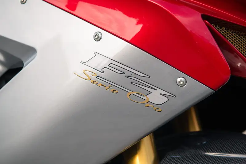 MV Agusta F3 - foto 8