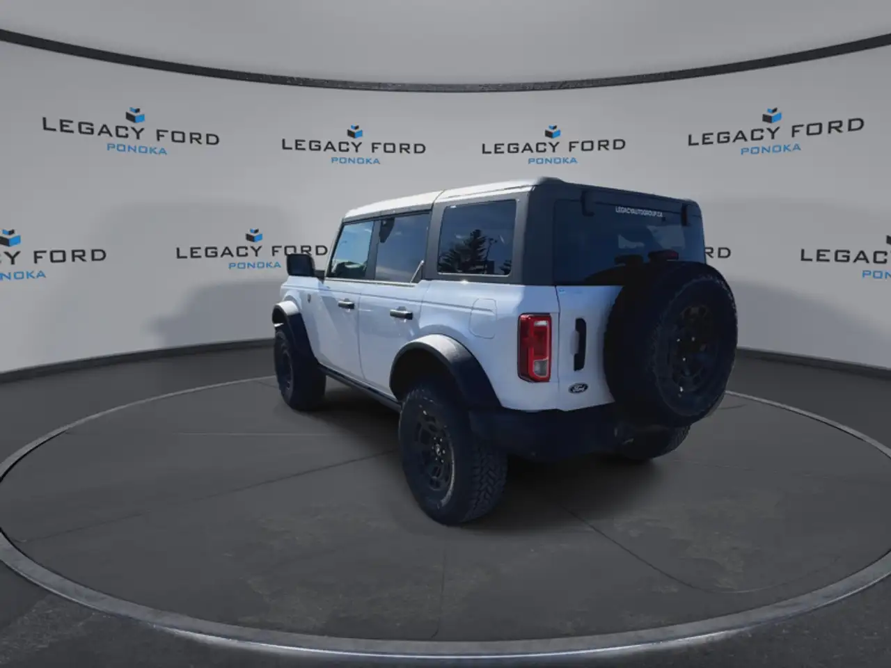 Ford Bronco снимка Ford Bronco