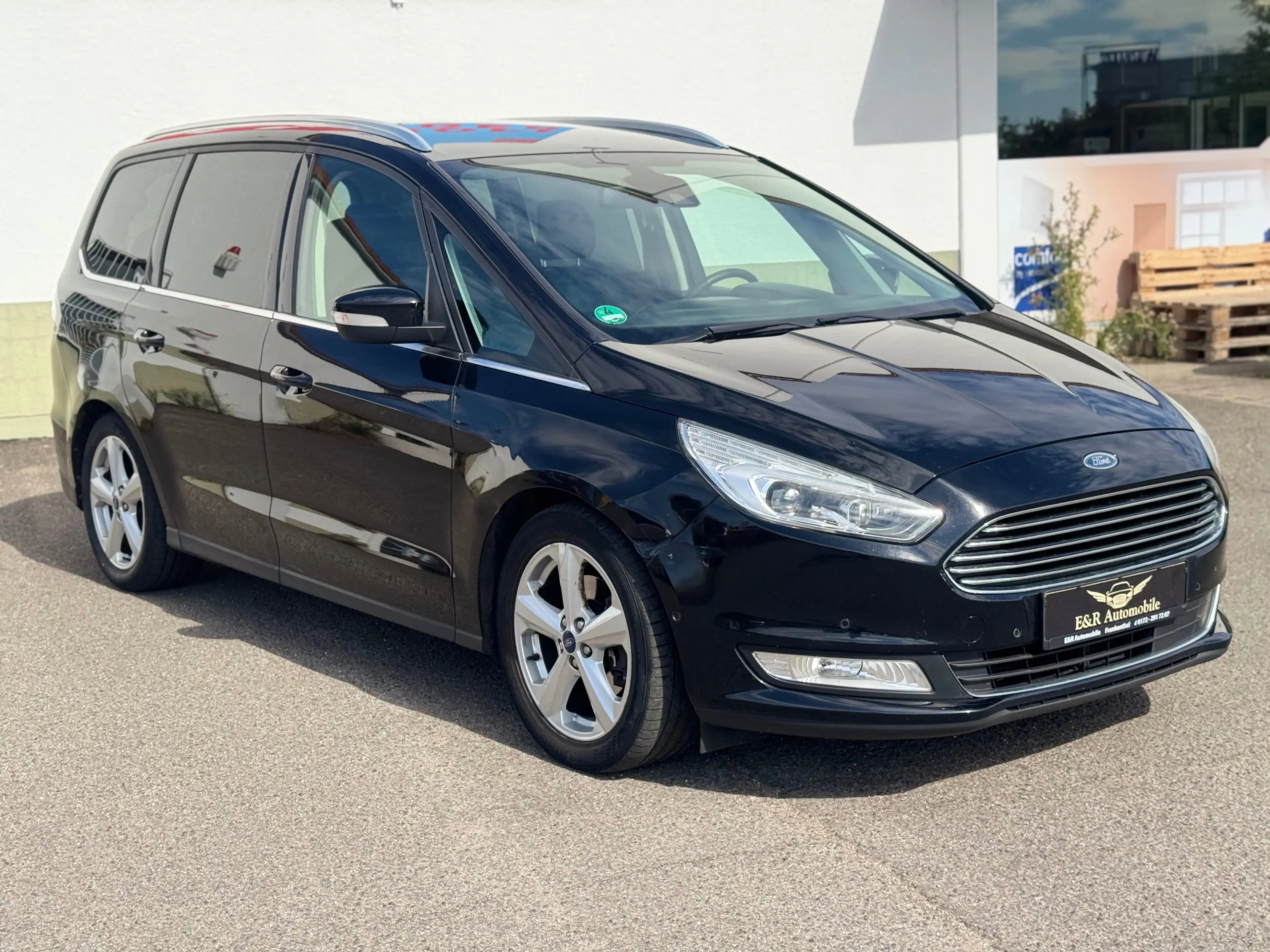 Ford Galaxy Titanium — photo 9