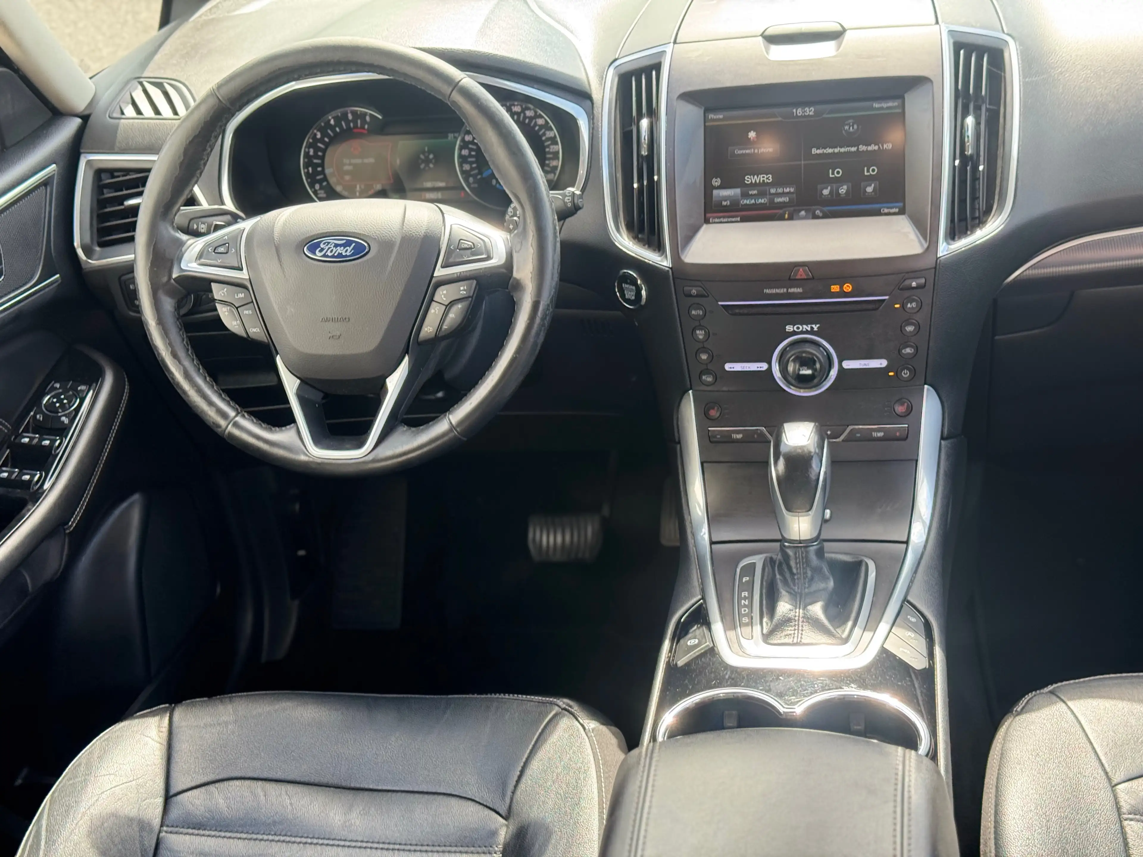 Ford Galaxy Titanium — photo 6