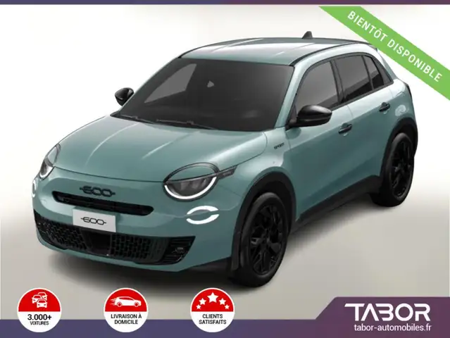 Fiat 600 Hybrid 145 Sport ADML CAM ACC PDC CarP