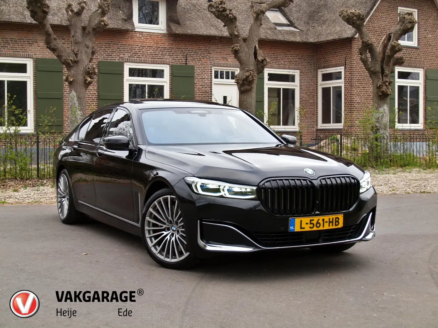 BMW 745 7-serie 745e High Executive | Panoramadak | Harman Zwart - 1