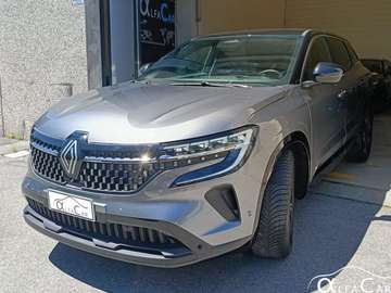 1.2 Full Hybrid E-Tech 200 CV Techno