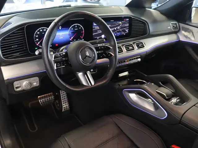 Mercedes-Benz GLS view 8