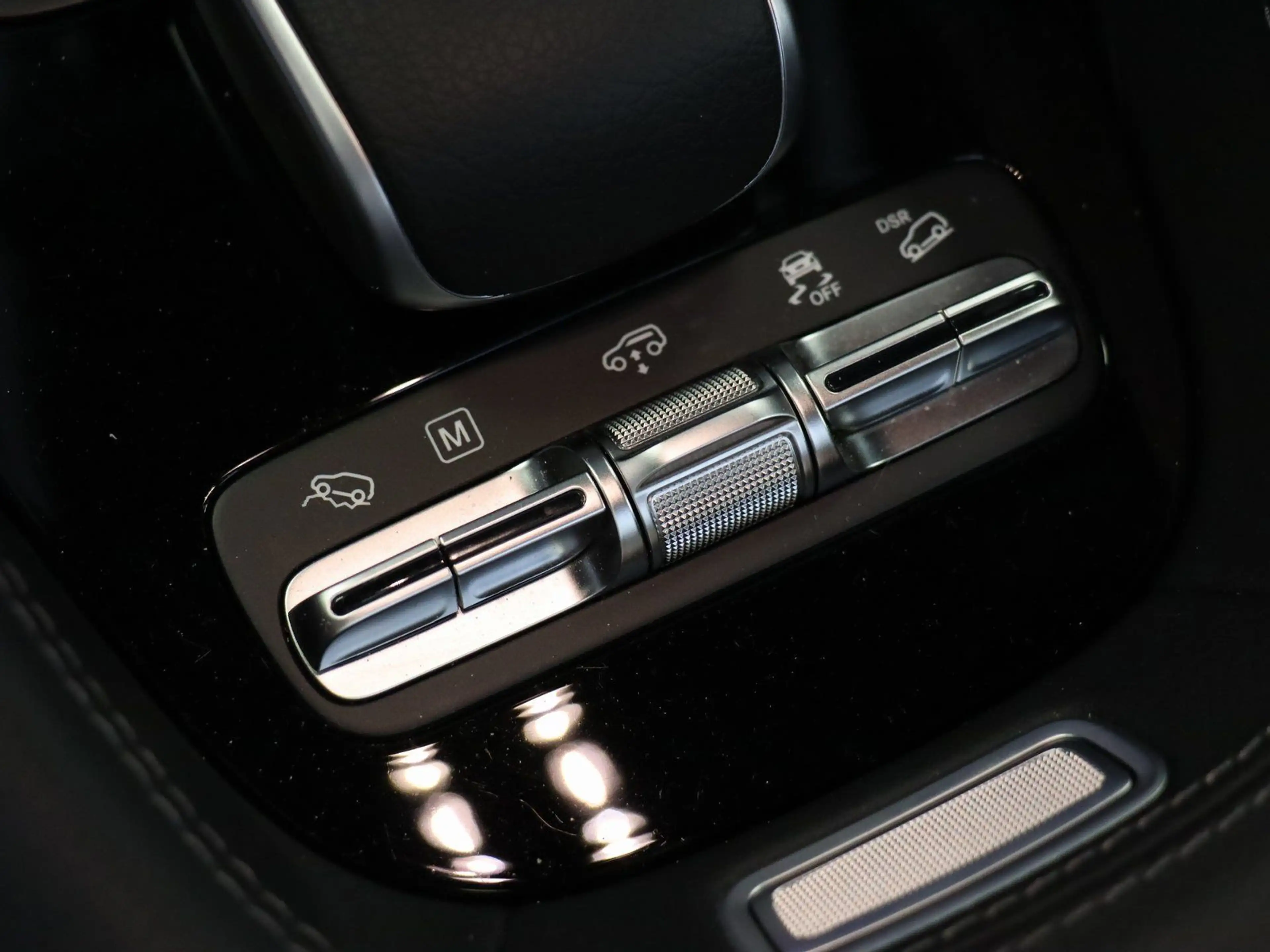 Mercedes-Benz GLS 450 d 4M AMG Pano/AHK/Fahrassi/Airmatic/LED — photo 34