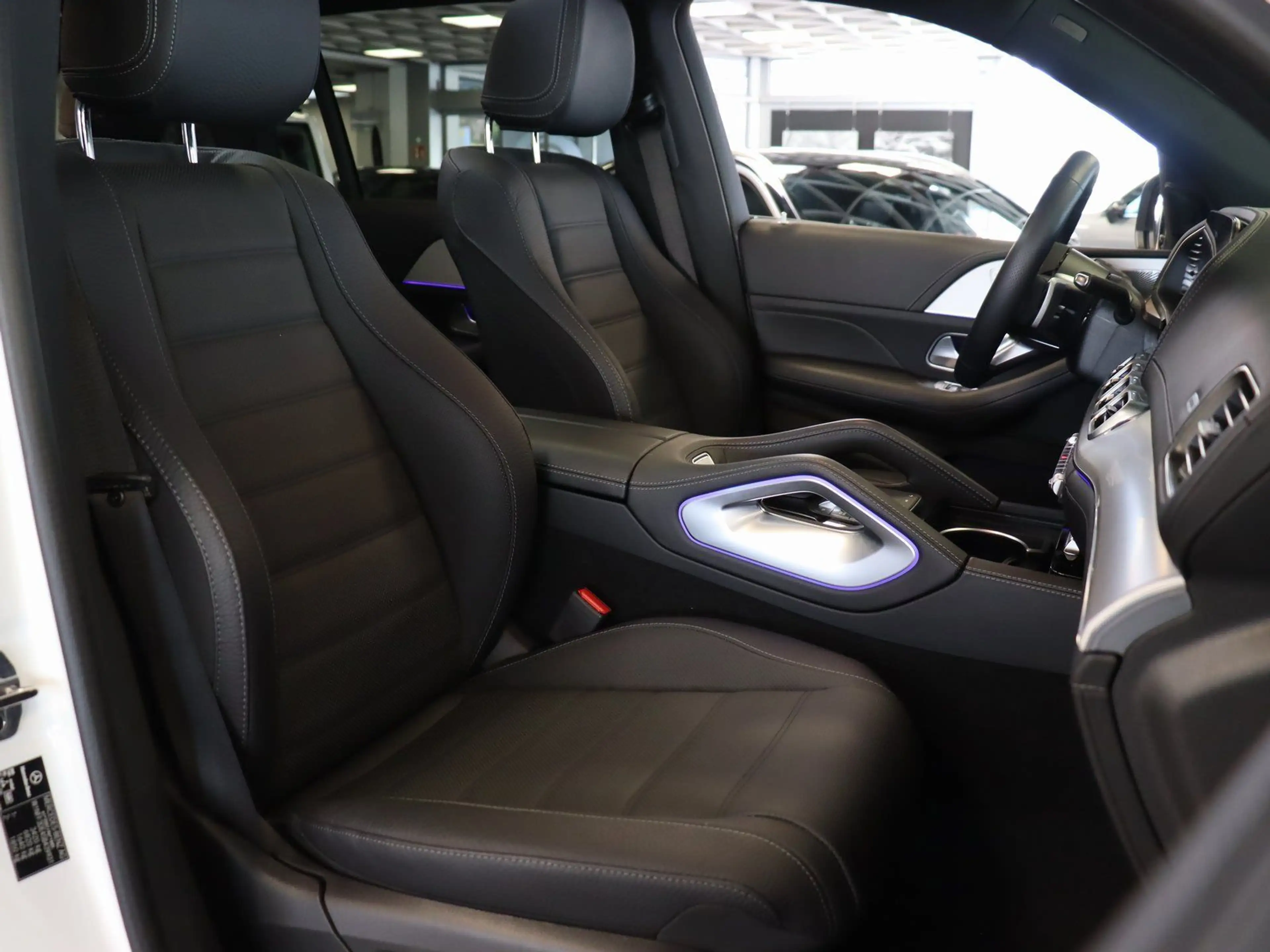 Mercedes-Benz GLS 450 d 4M AMG Pano/AHK/Fahrassi/Airmatic/LED — photo 33