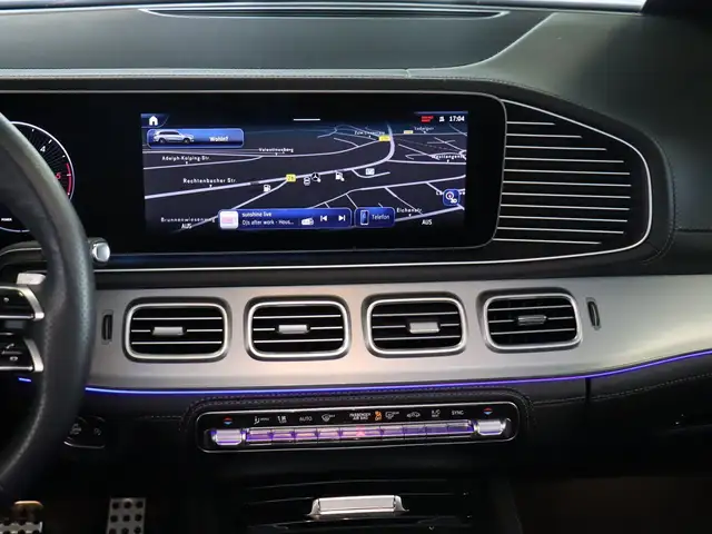 Mercedes-Benz GLS view 14
