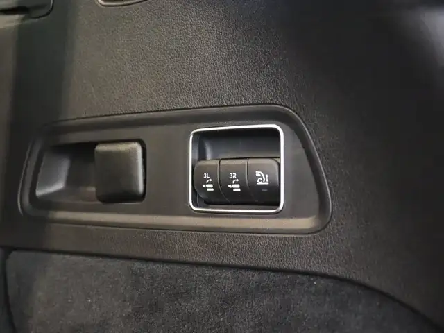 Mercedes-Benz GLS view 26