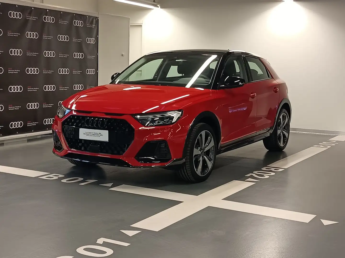 Audi A1 allstreet 30 TFSI S tronic Identity Contrast Rosso - 1