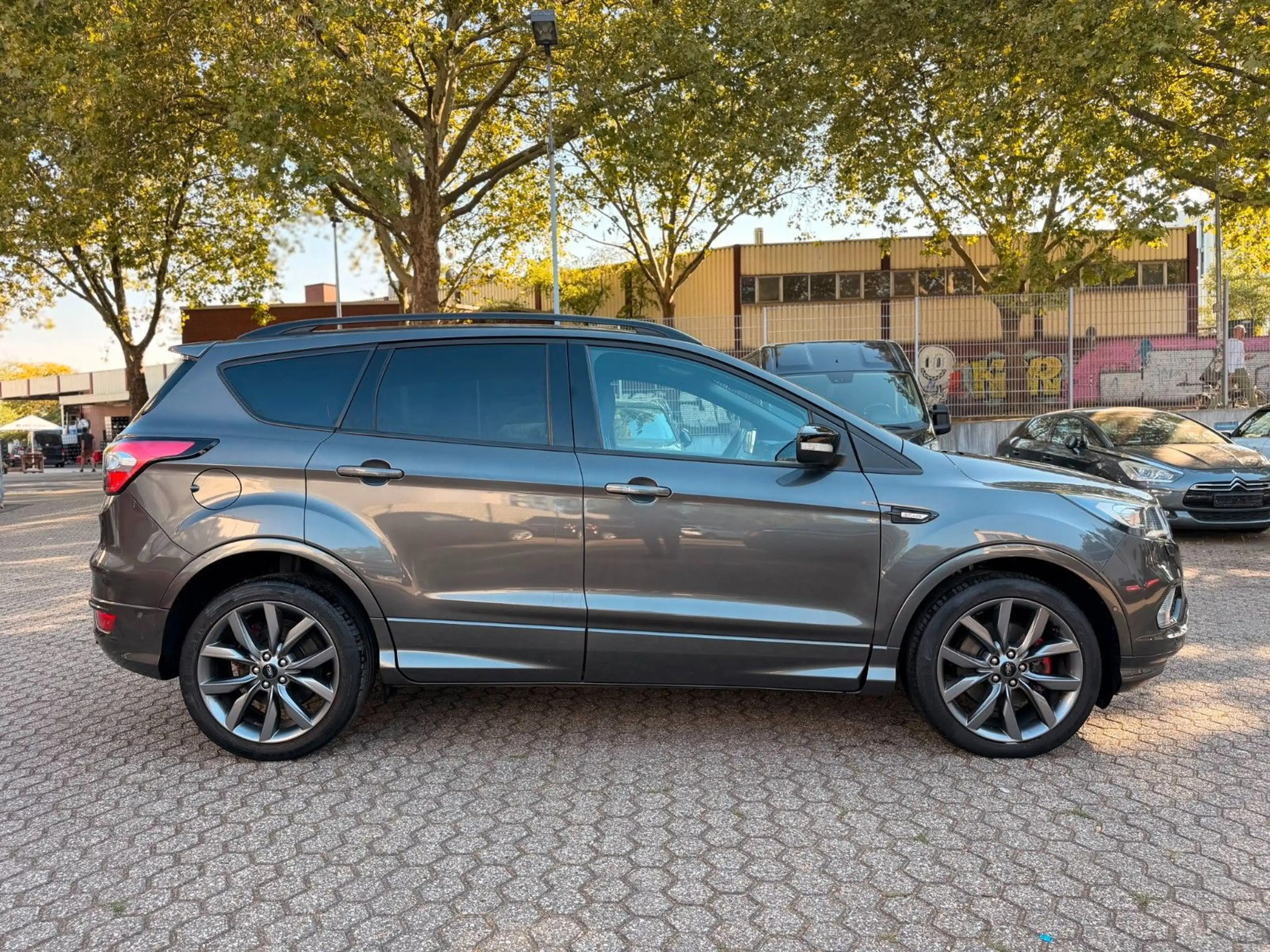 Ford Kuga 2.0 TDCi Automatik ST-Line — photo 7