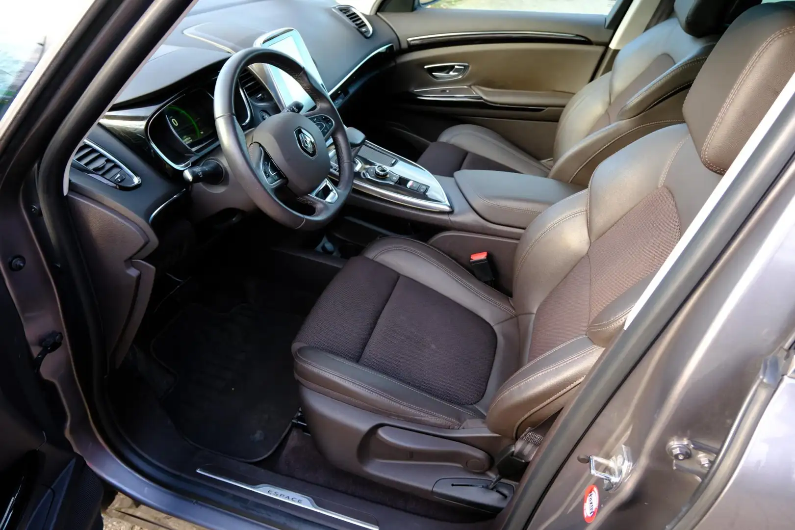 Renault Espace 1.6 TCe 200pk Dynamique 7-Pers Aut.Pano|1e Eig|Hal Grijs - 2