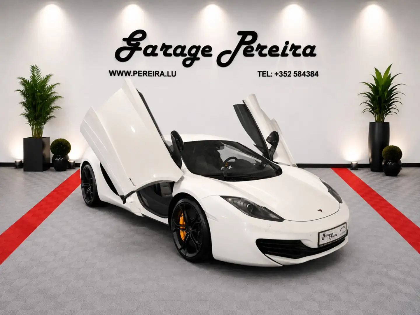 McLaren MP4-12C MP4-12C Carbon EX VIP CRISTIANO RONALDO Weiß - 1