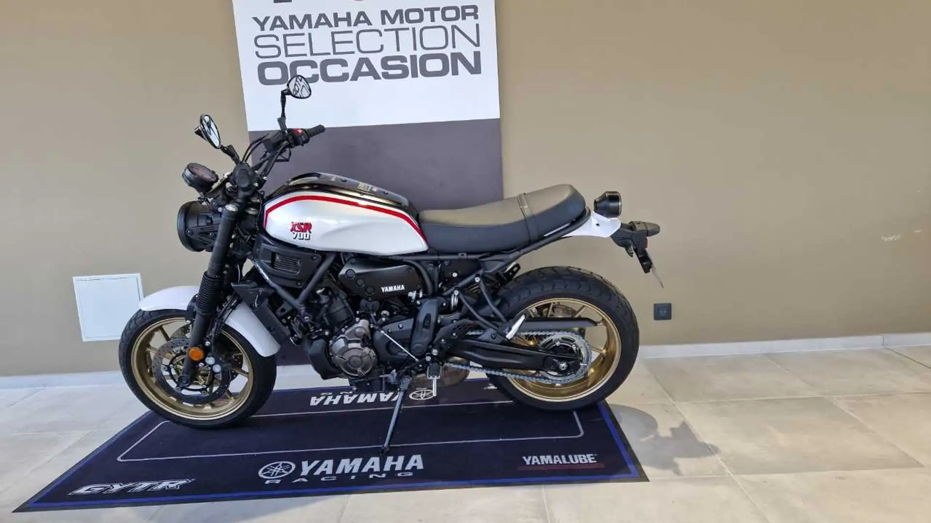 Yamaha XSR 700 Grijs - 2