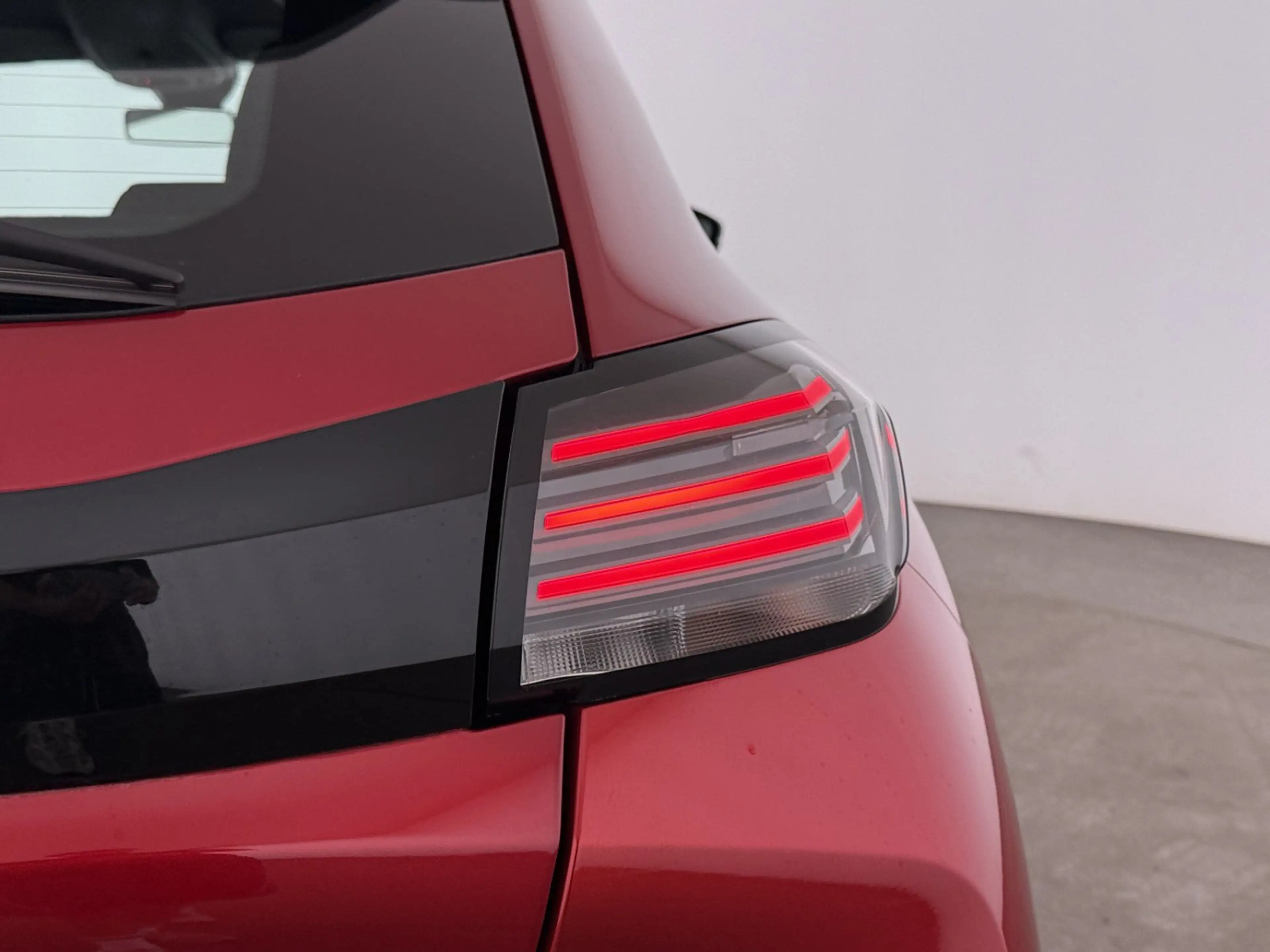 Peugeot 208 1.2 PureTech 75 Active ASSIST TEMP KLIMA PDC — photo 11