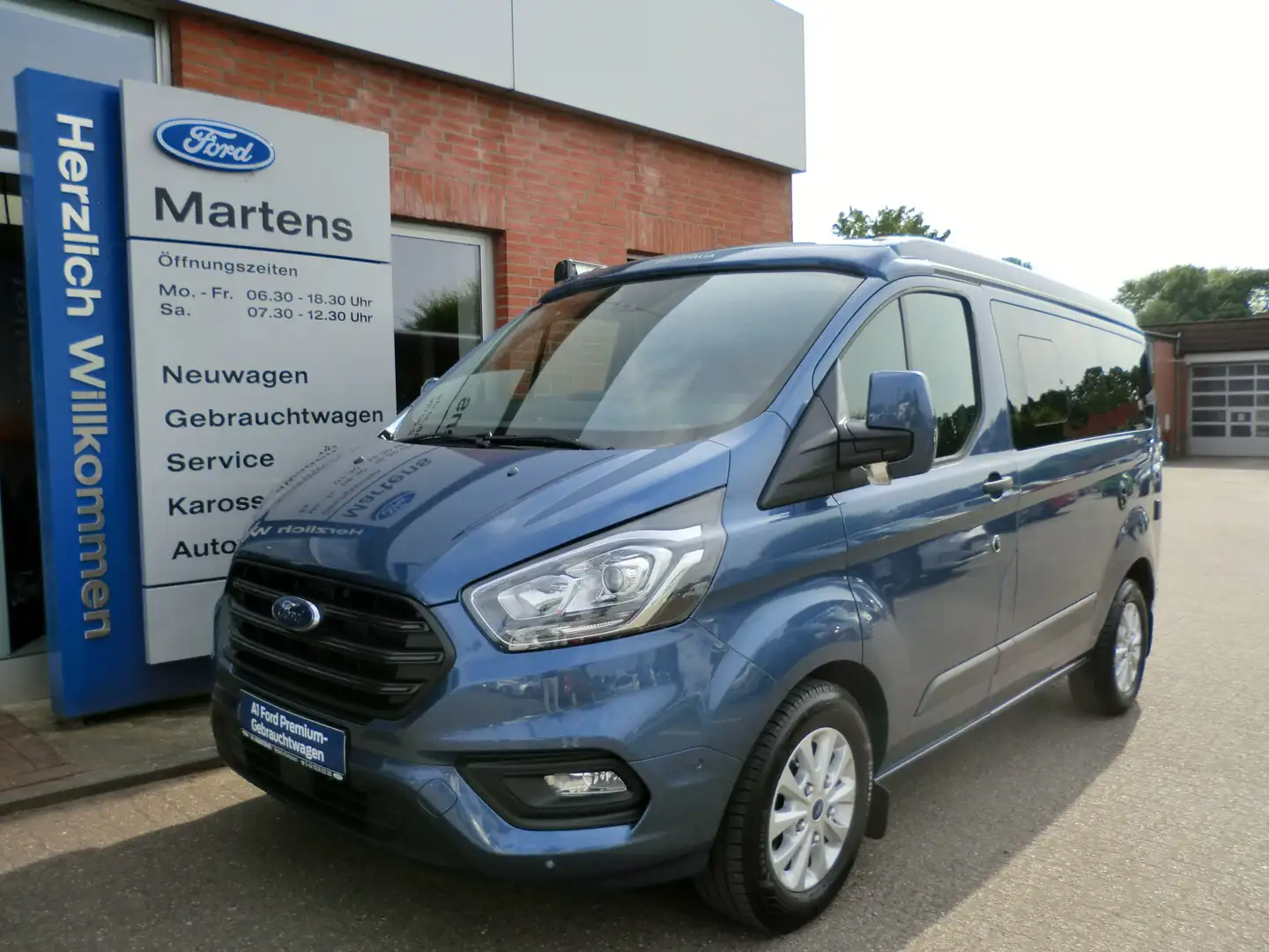 Ford Transit Custom 320 L1 Trend Nugget Bleu - 1