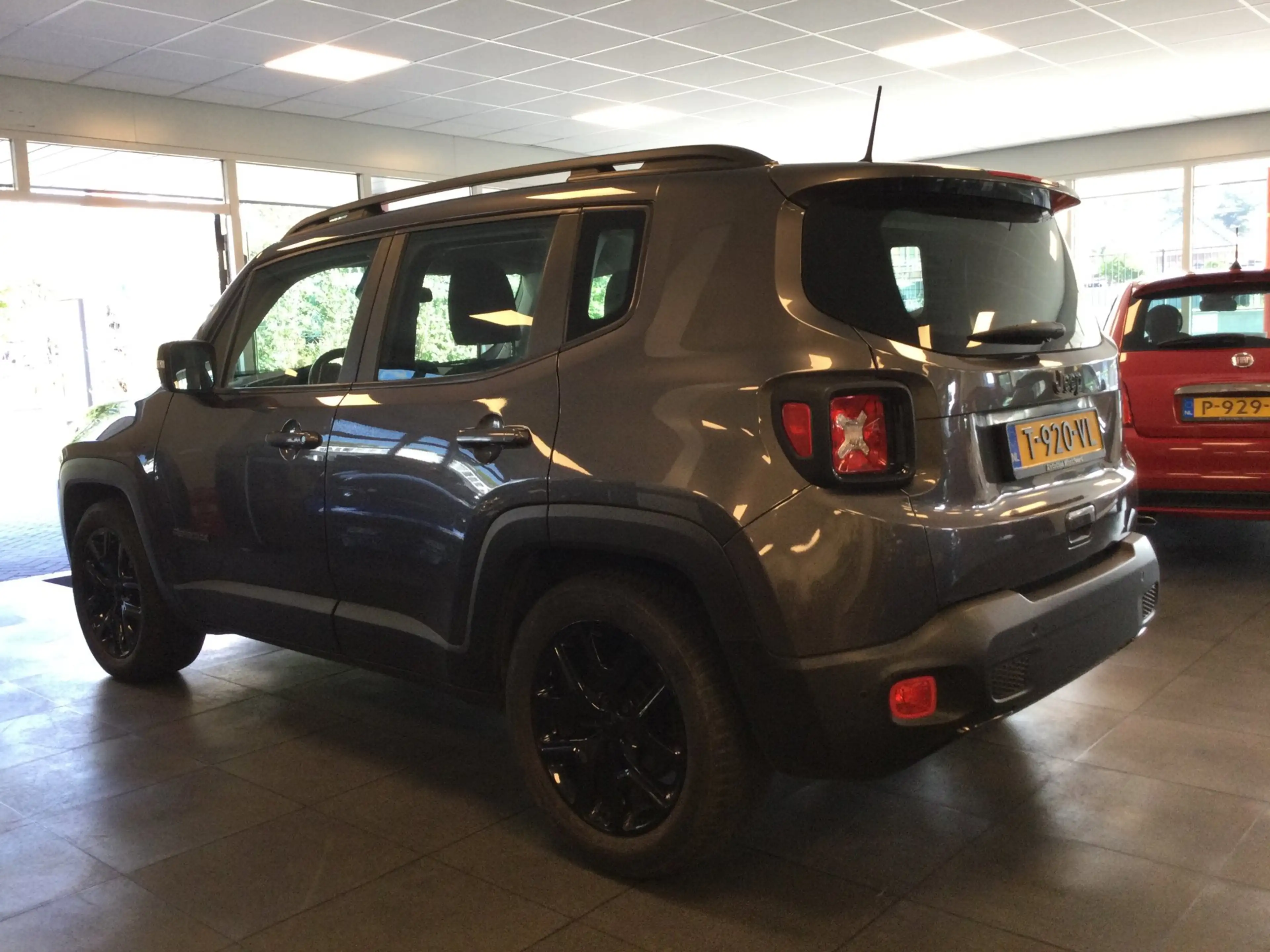 Jeep Renegade 1.0T Sport PDC--Navigatie--4 x All season Nieuw — photo 4