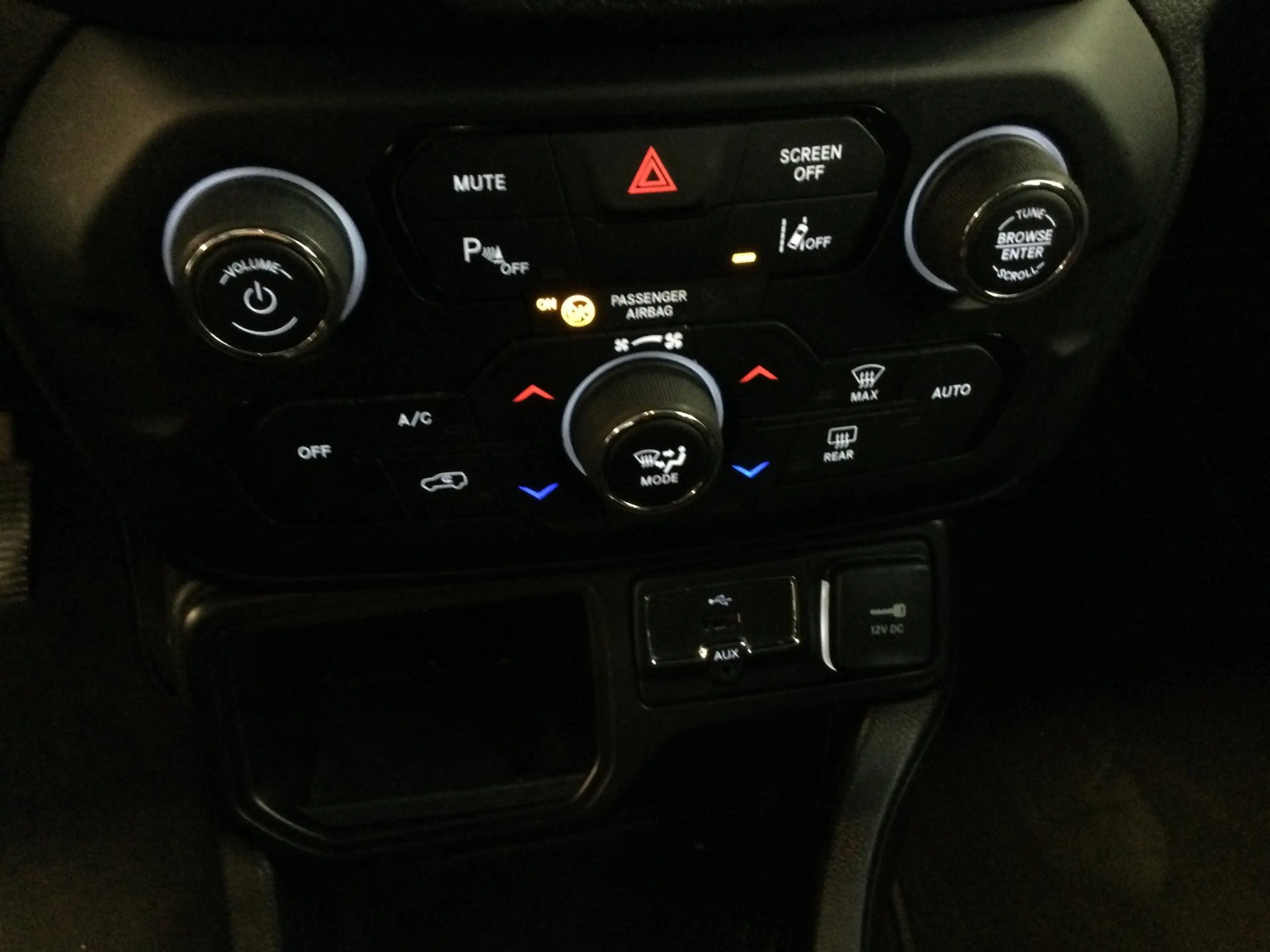 Jeep Renegade 1.0T Sport PDC--Navigatie--4 x All season Nieuw — photo 11
