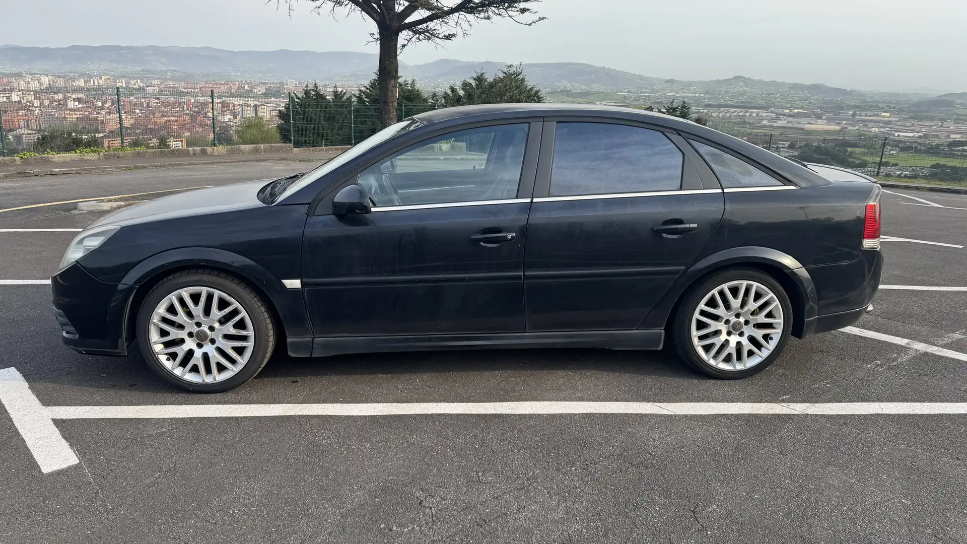 Opel Vectra 1.9CDTI 16v GTS Elegance Azul - 2