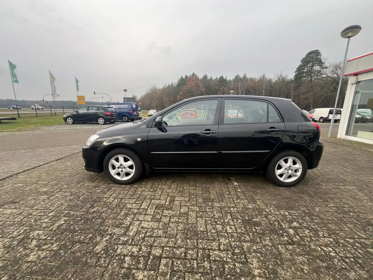 Toyota Corolla 1.4 Edition wenig Kilometer/TÜV neu Fekete - 2