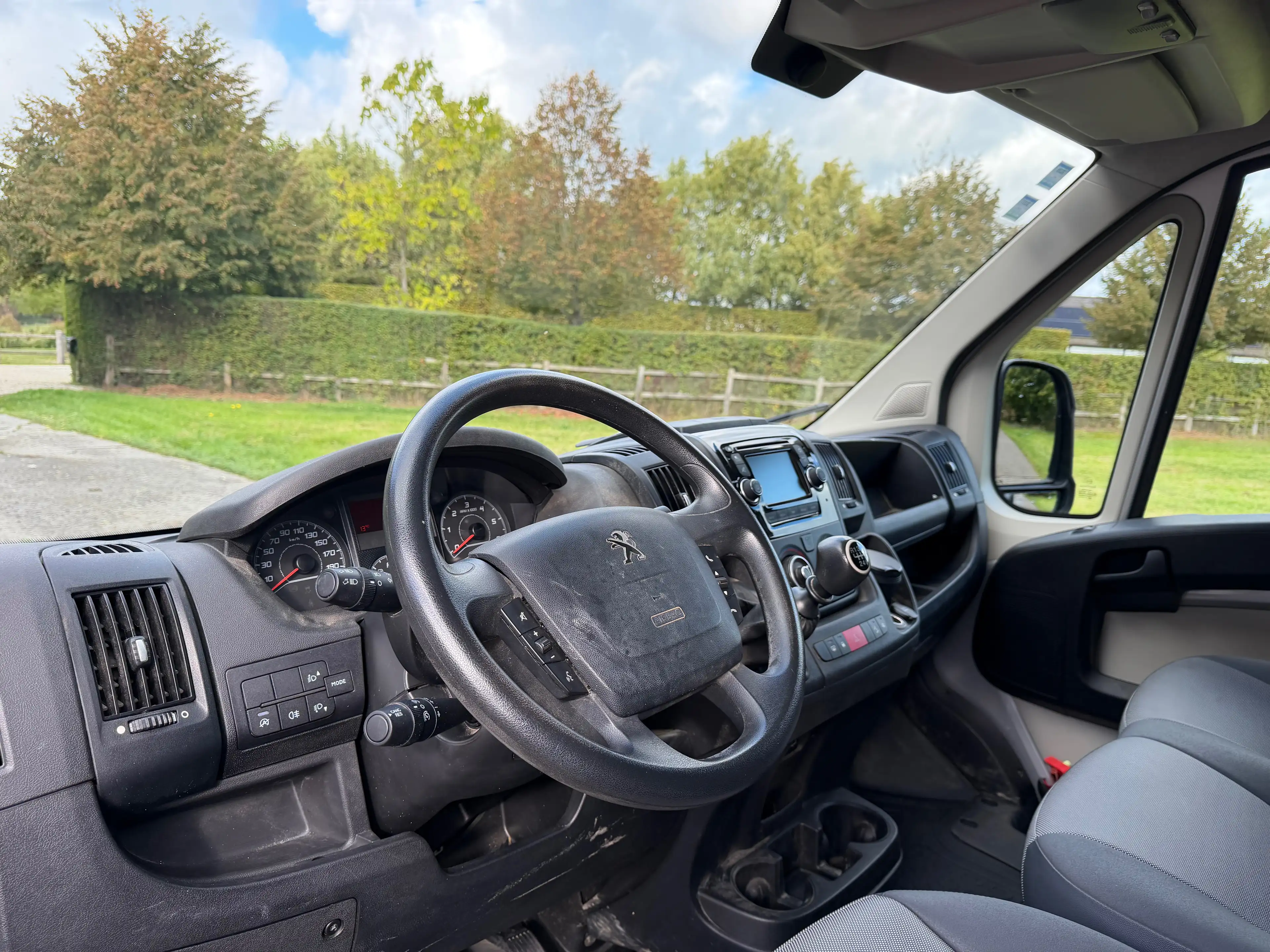 Peugeot Boxer 2.0 BlueHDi L3H2 Utility S/S *3 PLACES || AIRCO || TVA* — photo 11
