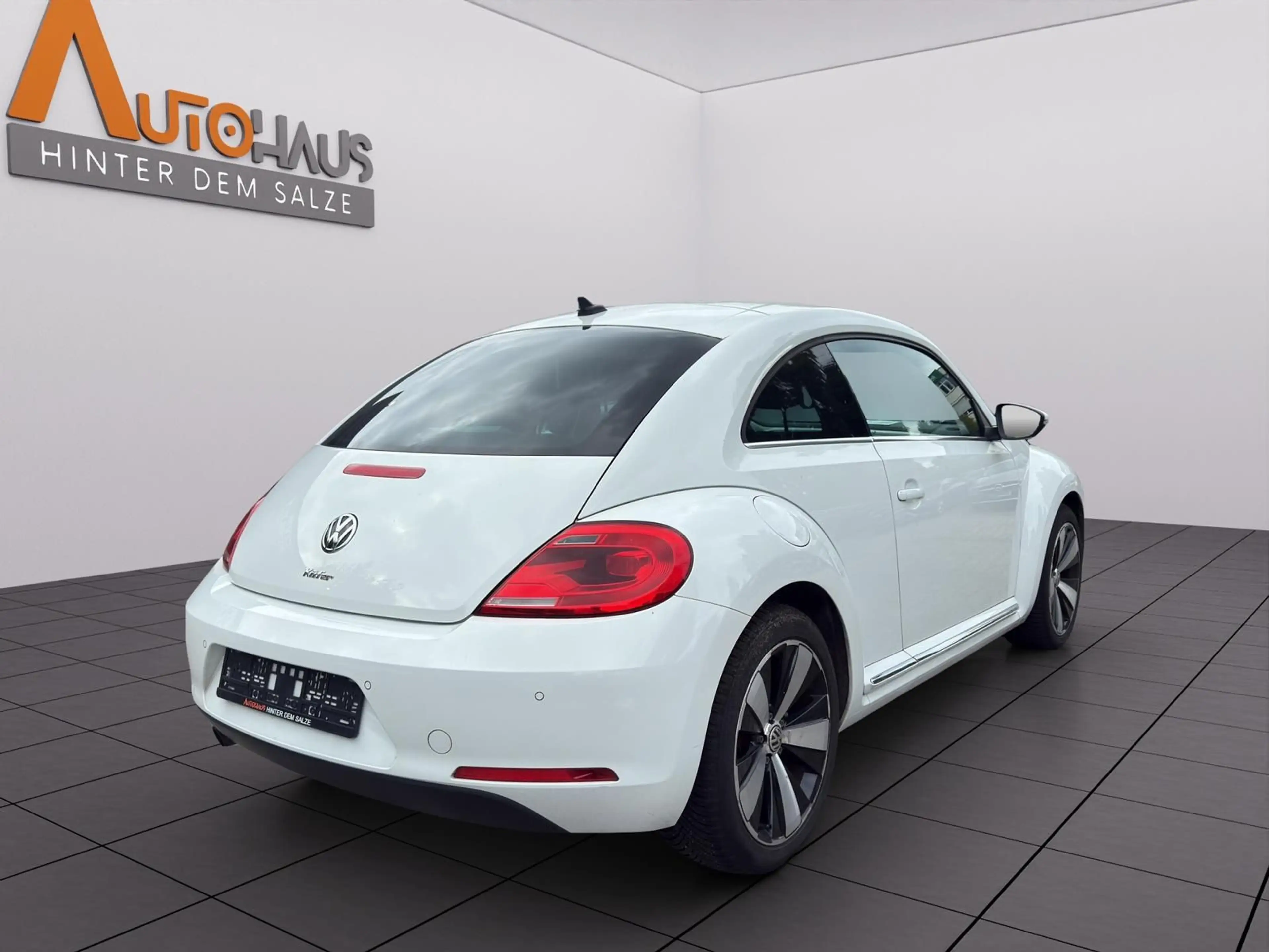 Volkswagen Beetle Design 1.2 TSI NAVI|SHZ|ALLWETTER — photo 6