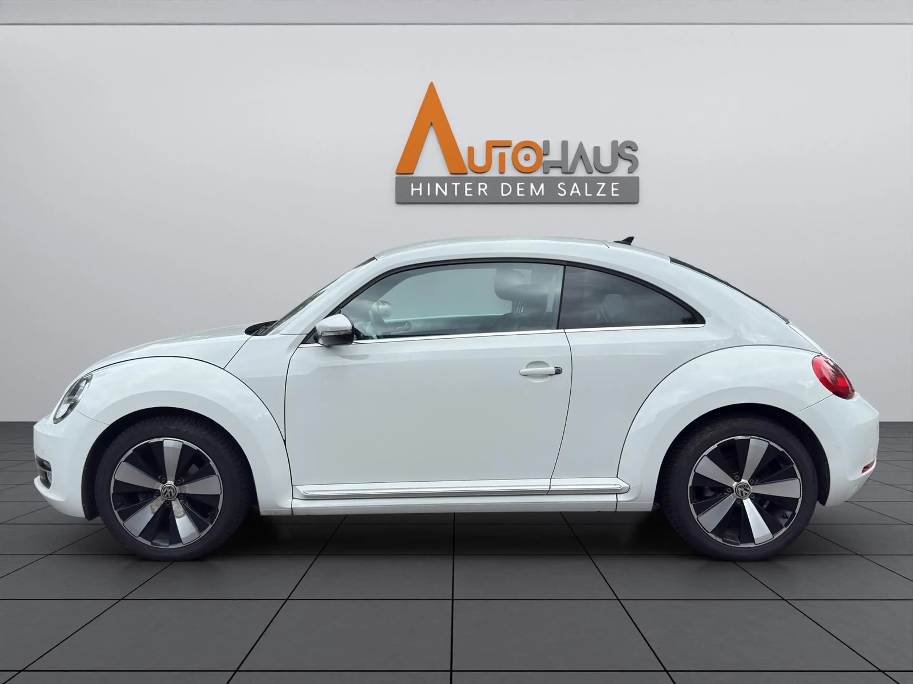Volkswagen Beetle Design 1.2 TSI NAVI|SHZ|ALLWETTER — photo 3