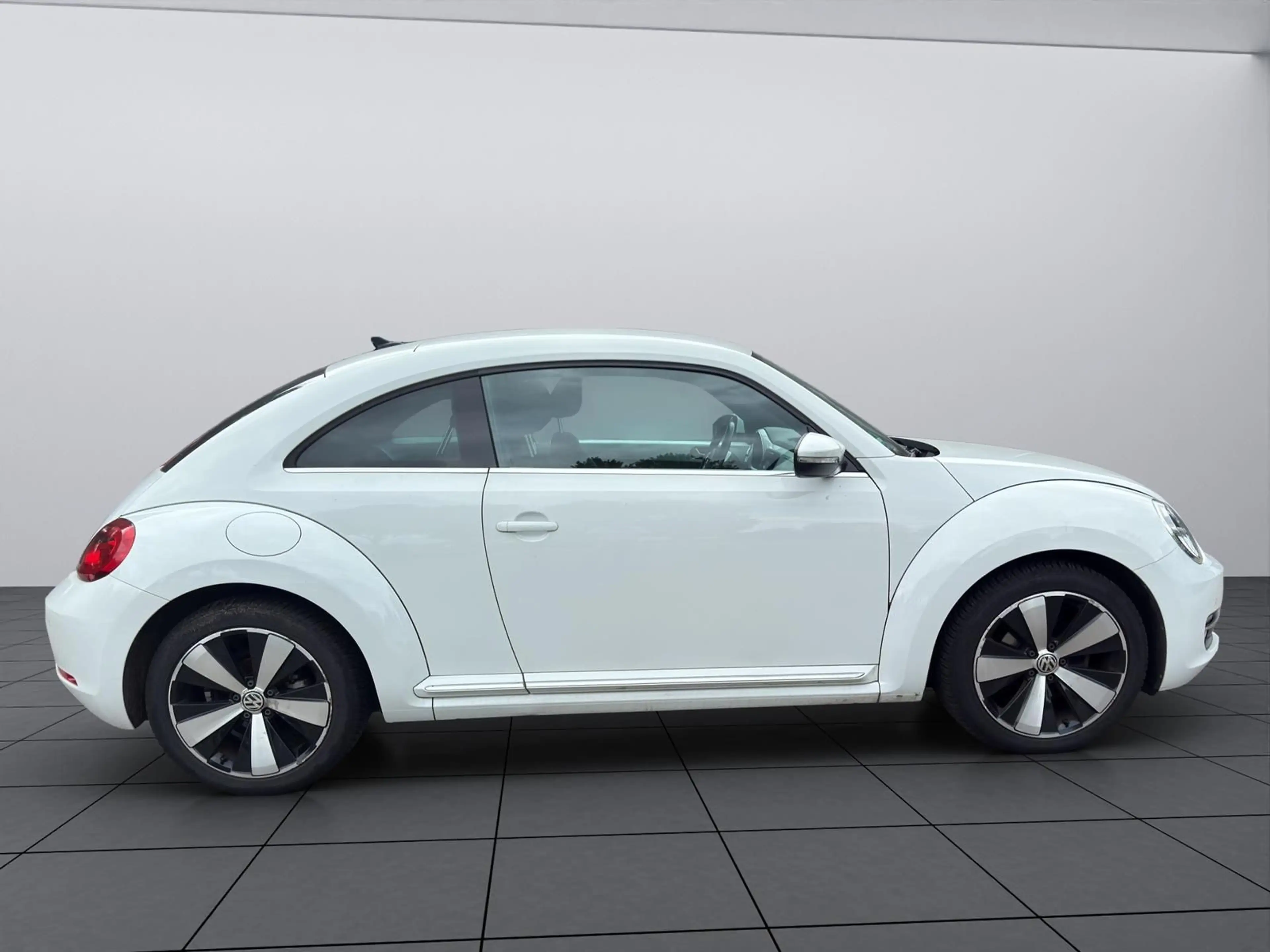 Volkswagen Beetle Design 1.2 TSI NAVI|SHZ|ALLWETTER — photo 7