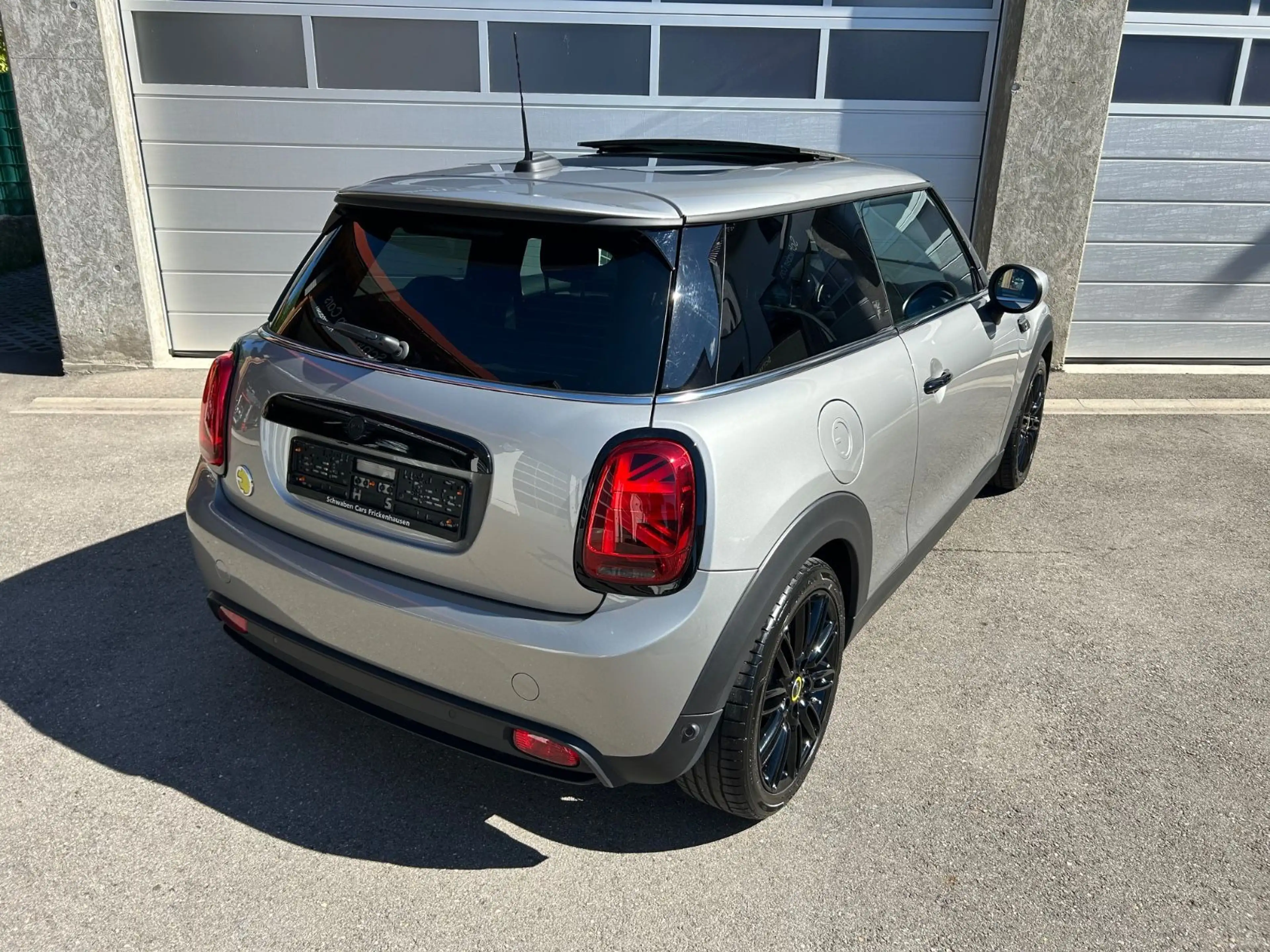 MINI Cooper SE "YOURS" Panorama HUD HiFi H&K LED — photo 14