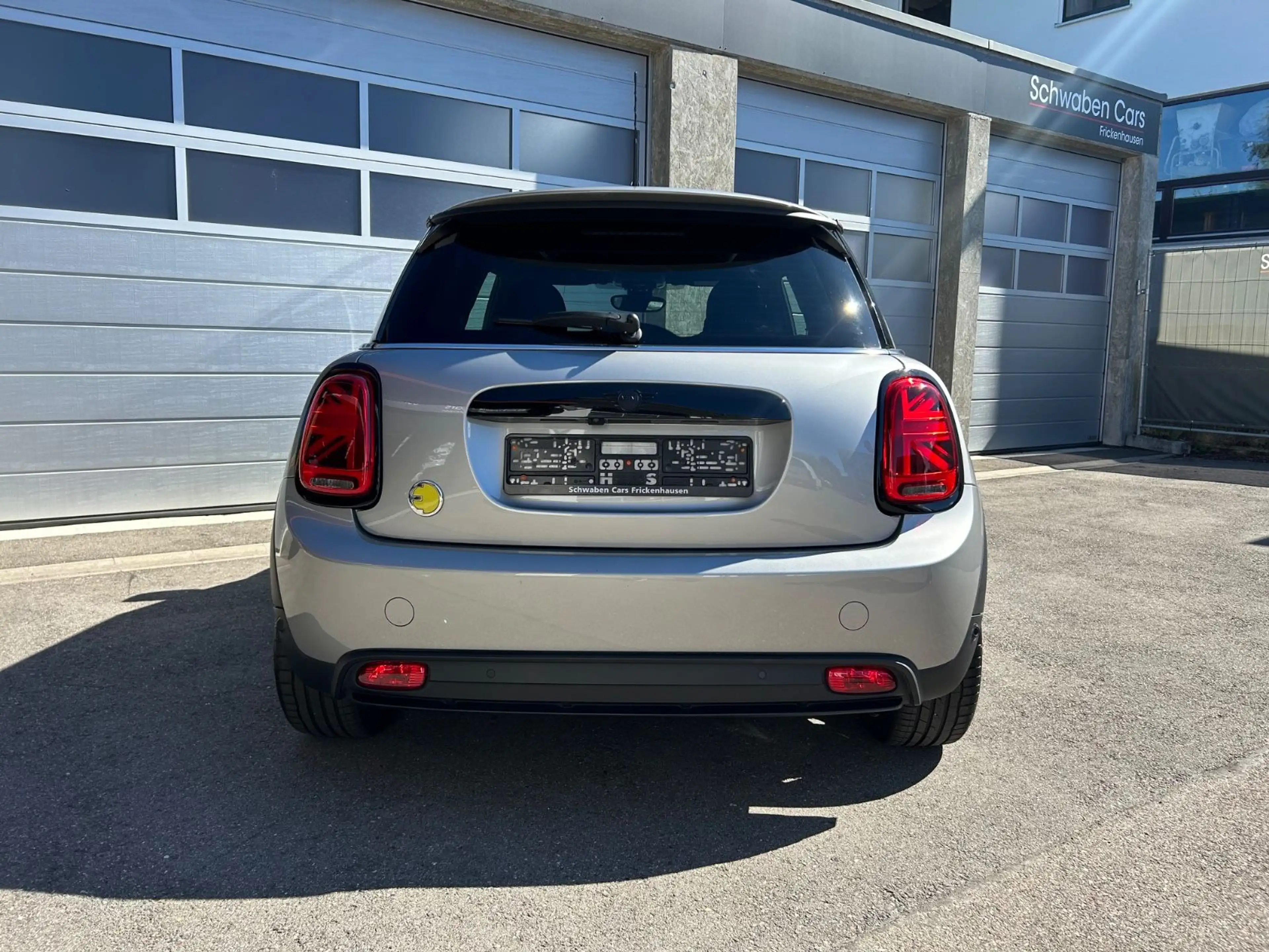 MINI Cooper SE "YOURS" Panorama HUD HiFi H&K LED — photo 15