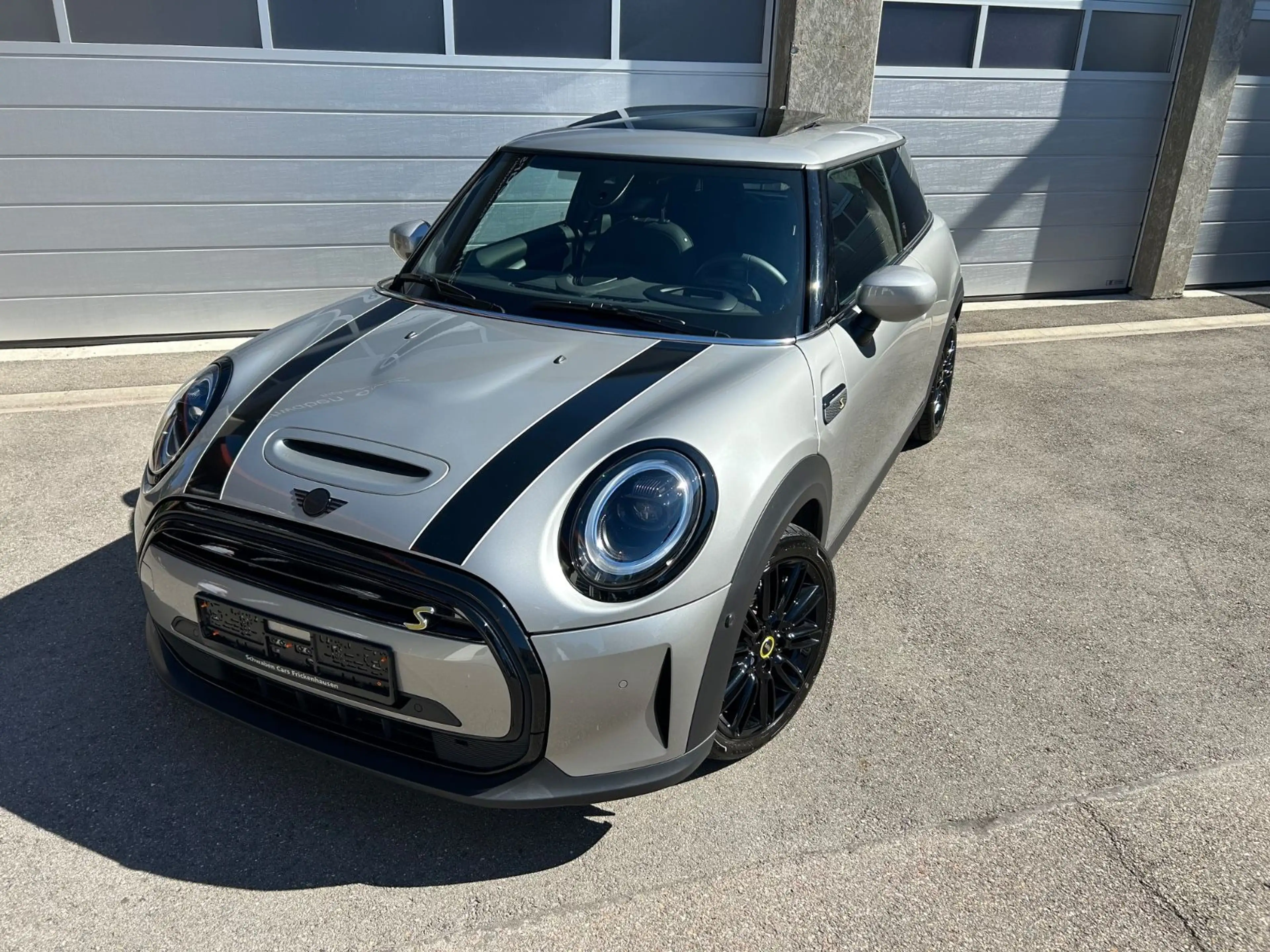 MINI Cooper SE "YOURS" Panorama HUD HiFi H&K LED — photo 5