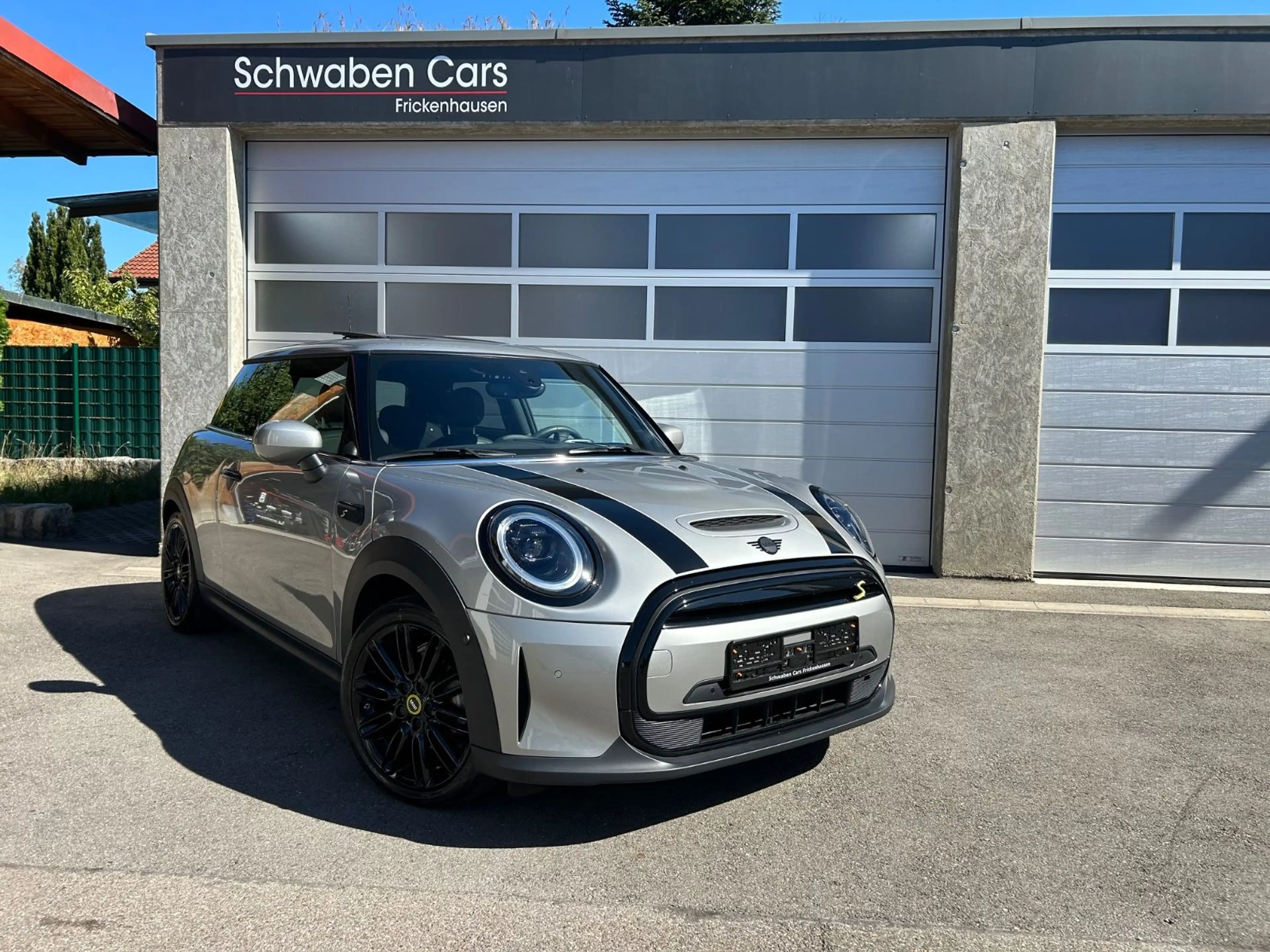 MINI Cooper SE "YOURS" Panorama HUD HiFi H&K LED — photo 11
