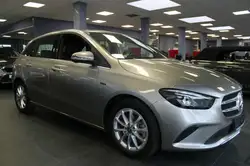 Mercedes-Benz B 250 e Style LED WENIG KM 1. Hand
